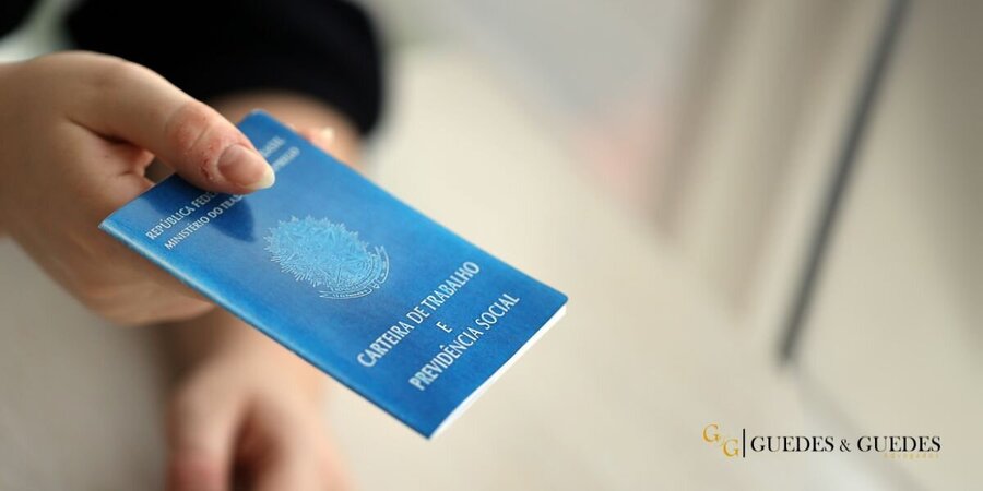 FGTS: Quando posso sacar e como funciona o pagamento na demissão?